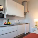 Host Wise - Impressive Restful Apartment *