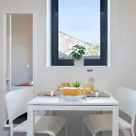 Host Wise - Impressive Restful Oporto