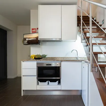 Host Wise - Impressive Restful *