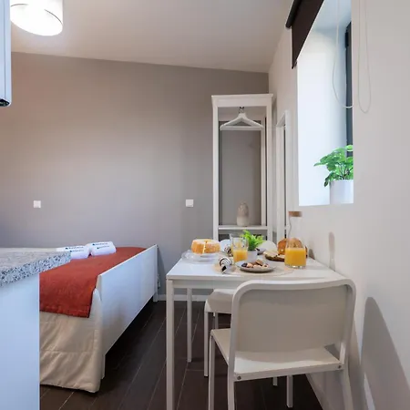 Host Wise - Impressive Restful *