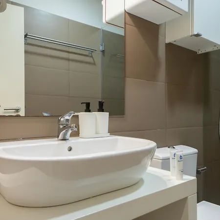 Host Wise - Impressive Restful Apartment