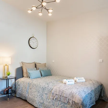 Host Wise - Impressive Restful