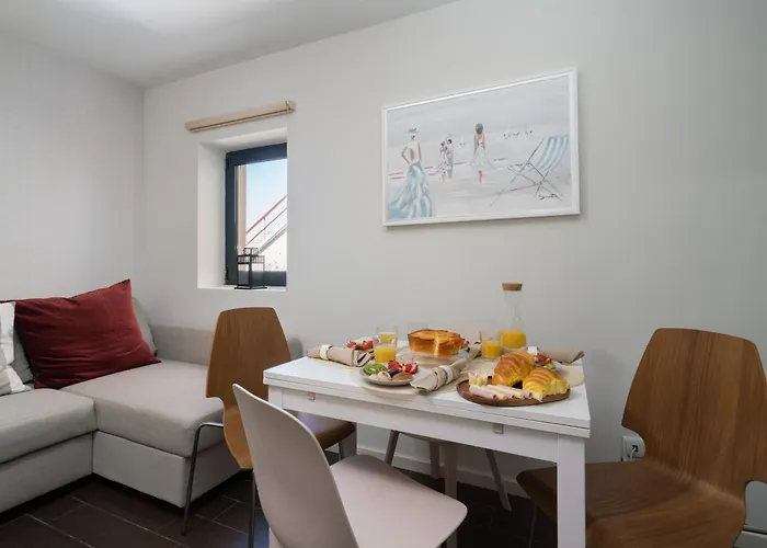 Host Wise - Impressive Restful Porto