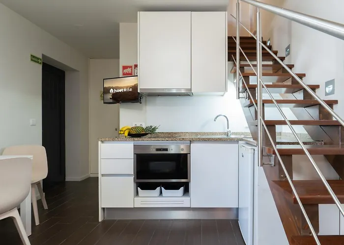 Host Wise - Impressive Restful *