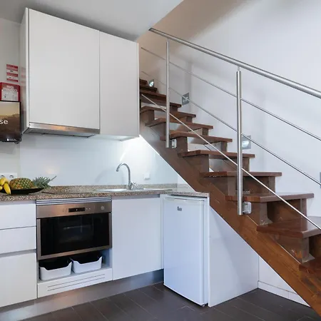 Host Wise - Impressive Restful Porto